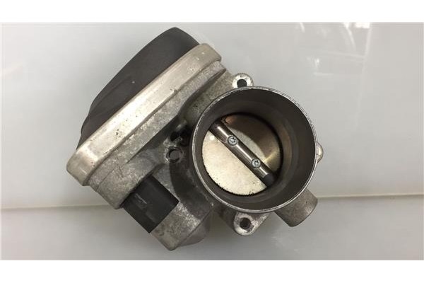 Recambio de caja mariposa aire para volkswagen polo iv (9n1) 1.4 fsi referencia OEM IAM 036133062Q 408238323010 