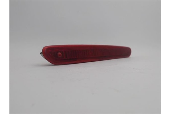 Recambio de luz central de freno para fiat punto / grande punto (199) 1.2 referencia OEM IAM   