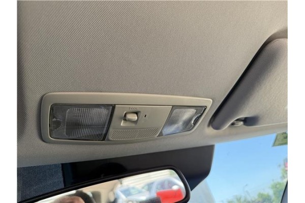 Recambio de luz delantero central techo para mitsubishi outlander (gf0/gg0) 2.0 phev kaiteki 4wd (gg2w) referencia OEM IAM 8401A