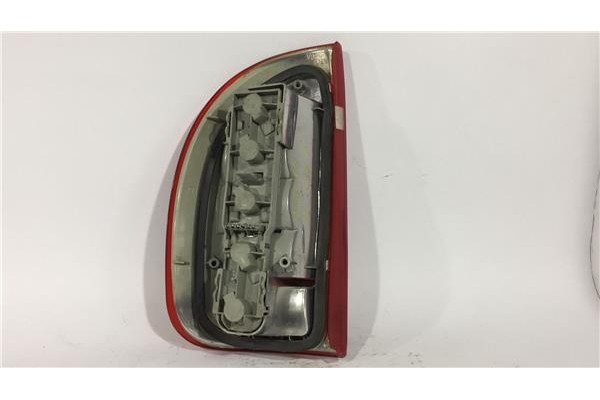 Recambio de piloto trasero derecho para opel corsa b 1.4 i referencia OEM IAM 1223491  