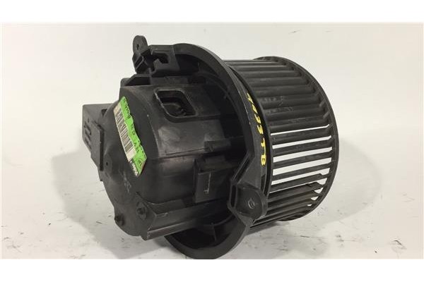 Recambio de motor calefaccion para citroen saxo 1.4 vts referencia OEM IAM 846441N C22 