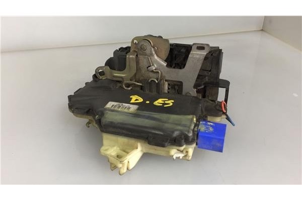 Recambio de cierre electromagnetico delantero izquierdo para seat ibiza (6l1) 1.9 tdi referencia OEM IAM 3B1837015AM 991990101 