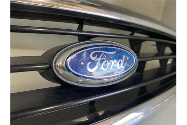 Recambio de rejilla capo para ford mondeo ii (bap) 1.8 td referencia OEM IAM 1090095 96BG8200 