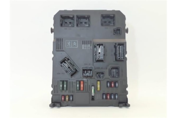 Recambio de caja fusibles/rele para peugeot 206 1.4 i referencia OEM IAM 9652474780  