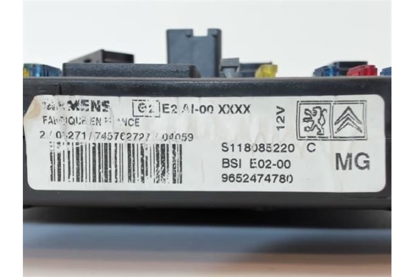 Recambio de caja fusibles/rele para peugeot 206 1.4 i referencia OEM IAM 9652474780  