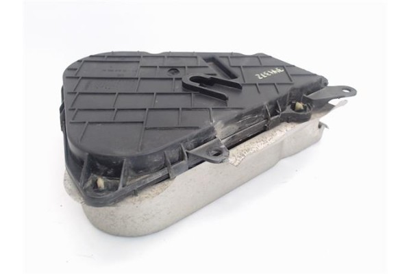 Recambio de deposito combustible para citroen c4 berlina 1.6 hdi referencia OEM IAM 9652851580  