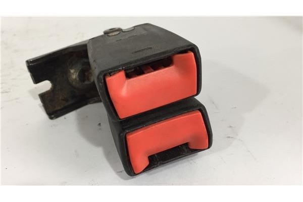 Recambio de anclaje cinturon trasero central para ford fiesta vi 1.6 tdci referencia OEM IAM 1515262 Recambio de anclaje cinturon trasero central para ford fiesta vi 1.6 tdci referencia OEM IAM 1515262