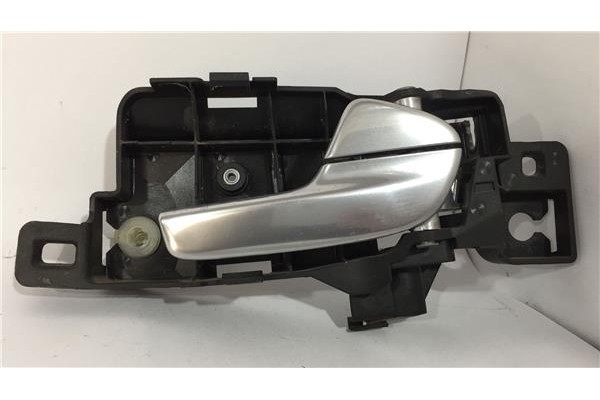 Recambio de manilla int. puerta trasero derecha para ford mondeo iv turnier 2.0 tdci referencia OEM IAM 6M21U22600 7S71A22600 