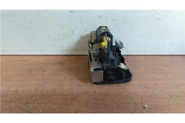 Recambio de cierre electromagnetico delantero derecho para renault kangoo 4x4 1.9 rapid referencia OEM IAM 7701046800  