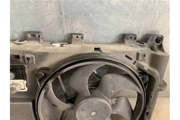 Recambio de electroventilador para citroen xsara picasso 2.0 hdi referencia OEM IAM 125396 1308V7 