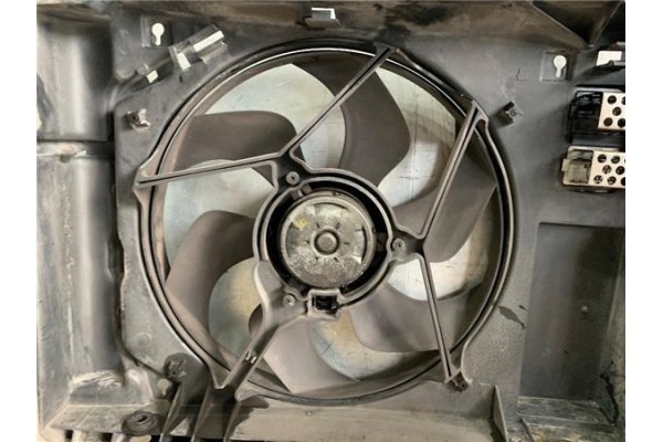 Recambio de electroventilador para citroen xsara picasso 2.0 hdi referencia OEM IAM 125396 1308V7 