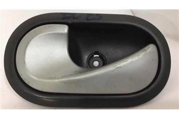 Recambio de manilla int. puerta delantero izquierda para renault clio iii 1.5 dci (br17, cr17) referencia OEM IAM 8247310579  