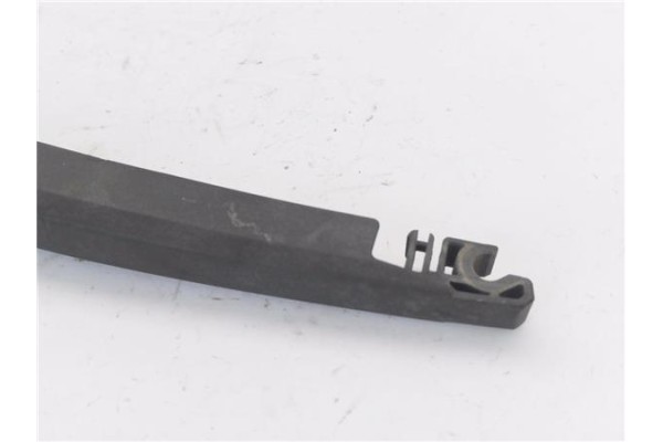 Recambio de brazo limpiaparabrisas trasero para toyota corolla verso (r1) 2.2 d-4d referencia OEM IAM 852410F010  