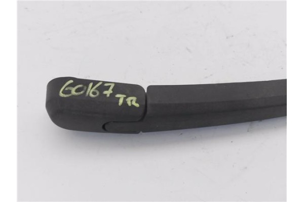 Recambio de brazo limpiaparabrisas trasero para toyota corolla verso (r1) 2.2 d-4d referencia OEM IAM 852410F010  