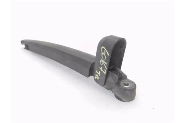 Recambio de brazo limpiaparabrisas trasero para toyota corolla verso (r1) 2.2 d-4d referencia OEM IAM 852410F010  