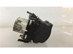 Recambio de mando elevalunas para renault megane ii (bm0/1_, cm0/1_) 1.9 dci (bm0g, cm0g) referencia OEM IAM 8200315033  