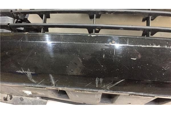 Recambio de paragolpes delantero para renault megane ii (bm0/1_, cm0/1_) 1.9 dci (bm0g, cm0g) referencia OEM IAM 7701715994  