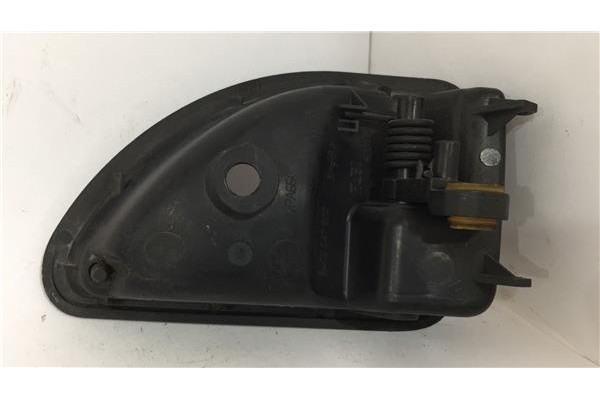 Recambio de manilla int. puerta delantero izquierda para renault kangoo i (f/kc0) 1.5 generique referencia OEM IAM 8200247802  