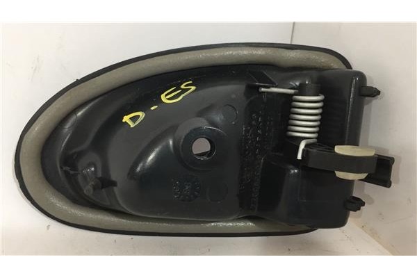 Recambio de manilla int. puerta delantero izquierda para dacia logan 1 mcv familiar 1.5 dci (ks0w) referencia OEM IAM 7700830078