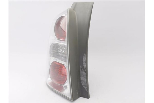 Recambio de piloto trasero izquierdo para toyota corolla verso (r1) 2.2 d-4d referencia OEM IAM 815610F060  