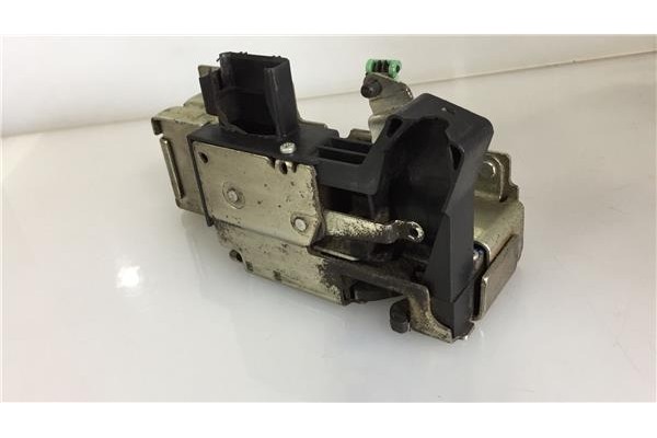 Recambio de cierre electromagnetico delantero derecho para ford transit connect (p65_, p70_, p80_) 1.8 di referencia OEM IAM 2T1