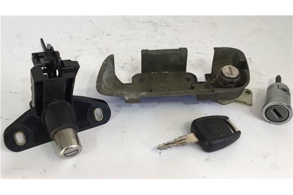 Recambio de llave para opel zafira a 2.0 di 16v referencia OEM IAM 5133009 100077810 90540578 , OPEL