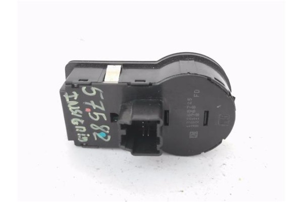 Recambio de mando de luces para opel insignia berlina 2.0 cdti referencia OEM IAM 13268725  