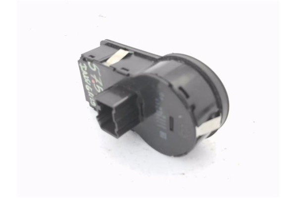 Recambio de mando de luces para opel insignia berlina 2.0 cdti referencia OEM IAM 13268725  