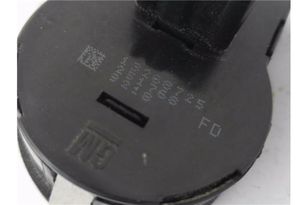 Recambio de mando de luces para opel insignia berlina 2.0 cdti referencia OEM IAM 13268725  