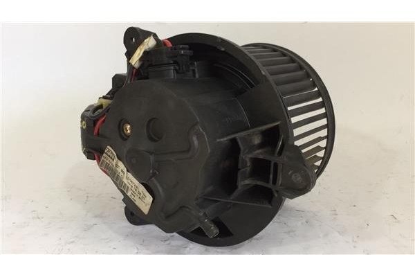Recambio de motor calefaccion para citroen berlingo 1.9 d (mfdjy) referencia OEM IAM CL002 030672A 