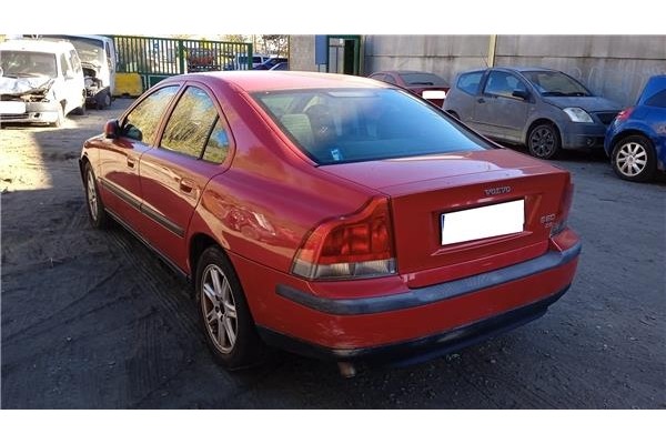 volvo s60 berlina del año 2002