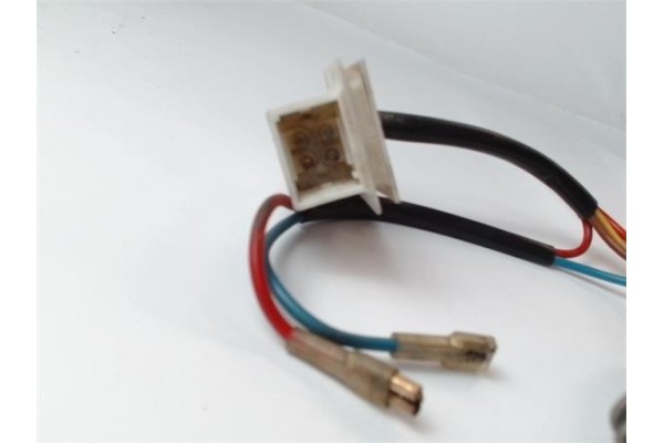 Recambio de regulador ventilador climatizacion para mercedes-benz clase c (bm 202) berlina 2.2 220 diesel (202.121) referencia O