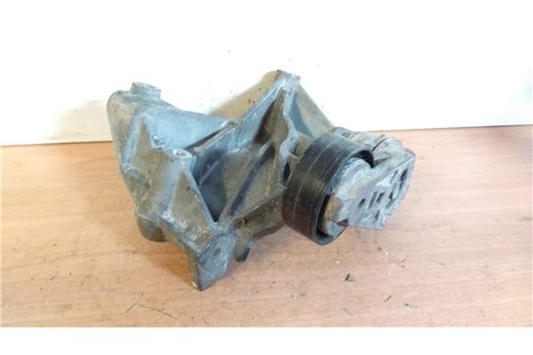 Recambio de soporte alternador para chrysler voyager (rg) 2.4 se referencia OEM IAM 04861549AA  