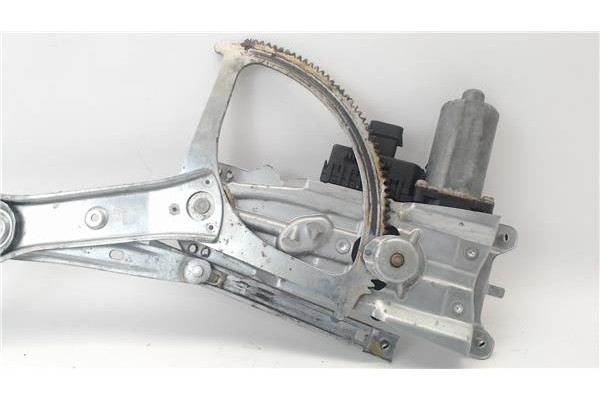 Recambio de elevalunas electrico delantero izquierdo para opel astra h berlina 1.7 cdti referencia OEM IAM   