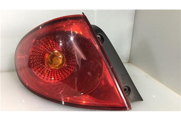 Recambio de piloto trasero izquierdo para seat toledo (5p2) 2.0 tdi 16v referencia OEM IAM 5P5945095C 5P5945111A 