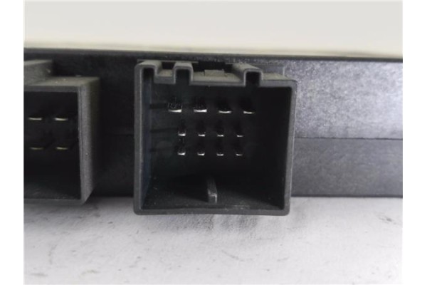 Recambio de centralita para audi a3 (8p1) 3.2 ambition quattro referencia OEM IAM 8P0907383  