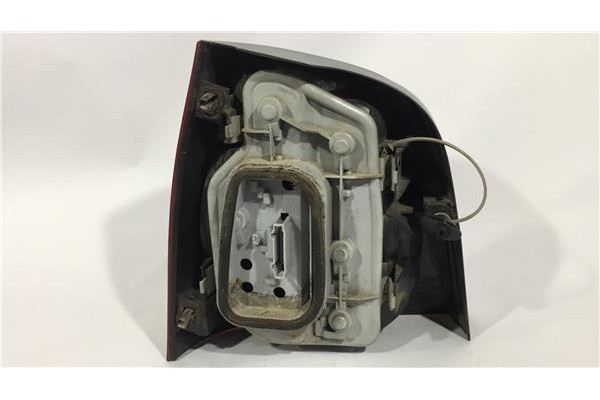 Recambio de piloto trasero derecho para volkswagen polo iv (9n1) 1.4 tdi referencia OEM IAM 6Q6945096Q 62409 