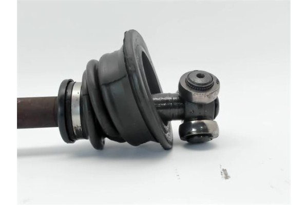 Recambio de palier delantero izquierdo para opel vivaro 1.9 dti referencia OEM IAM 91166708  