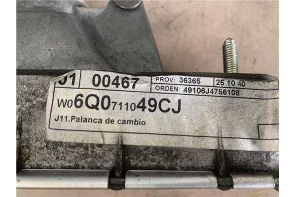 Recambio de palanca de cambio para seat ibiza berlina (6j5) 1.6 tdi referencia OEM IAM 6Q0711061E  