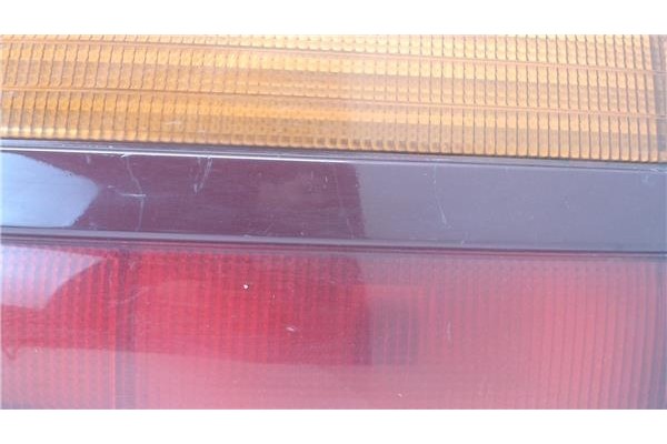 Recambio de piloto trasero central para mitsubishi space wagon (n30/n40) referencia OEM IAM   