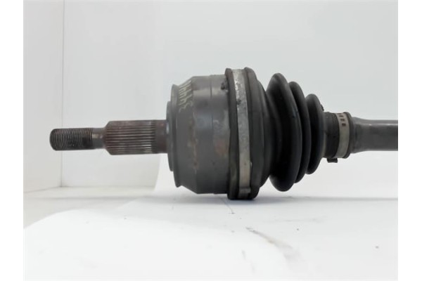Recambio de palier delantero derecho para volkswagen multivan v (7hm, 7hn, 7hf, 7ef, 7em, 7en) 2.5 tdi referencia OEM IAM 7H0501