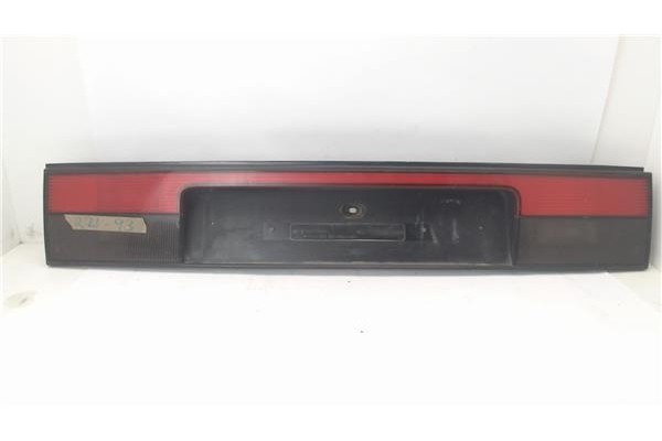 Recambio de piloto trasero central para renault r 21 berlina (b/l48) referencia OEM IAM   