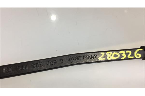 Recambio de brazo limpiaparabrisas delantero izquierdo para skoda roomster (5j7) 1.4 friend referencia OEM IAM 5J1955409B  