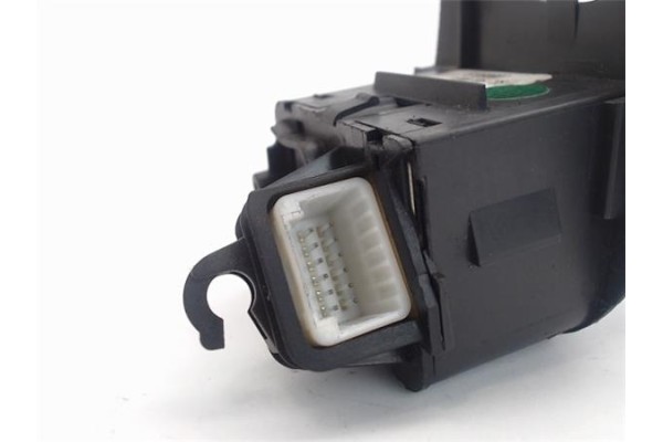 Recambio de mando de luces para renault scenic ii (jm) referencia OEM IAM 8200218170 61890007 