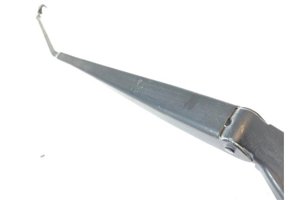 Recambio de brazo limpiaparabrisas delantero derecho para volkswagen polo iv (9n3) 1.4 advance referencia OEM IAM 6Q1955410B  