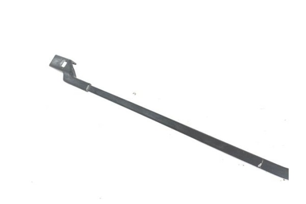 Recambio de brazo limpiaparabrisas delantero derecho para volkswagen polo iv (9n3) 1.4 advance referencia OEM IAM 6Q1955410B  