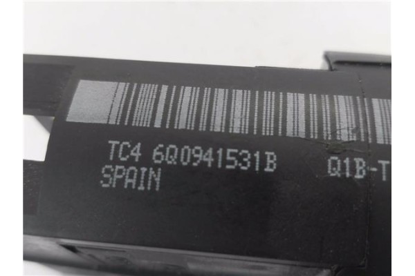 Recambio de mando de luces para volkswagen polo iv (9n3) 1.4 advance referencia OEM IAM 6R0941531FAPV 6Q0941531B 