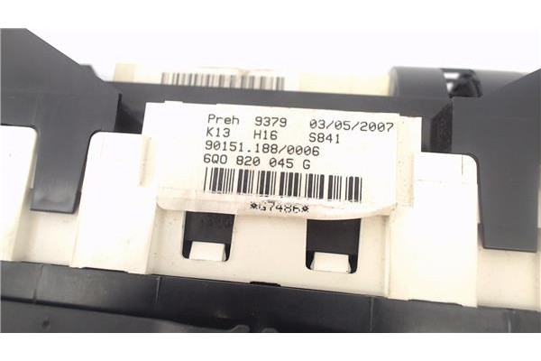 Recambio de mandos climatizador para volkswagen polo iv (9n3) 1.4 advance referencia OEM IAM 6Q0820045G  