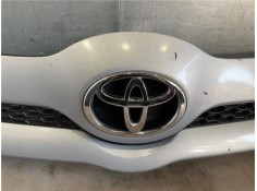 Recambio de rejilla paragolpes delantero para toyota corolla verso (r1) 2.2 d-4d referencia OEM IAM 531110F020  