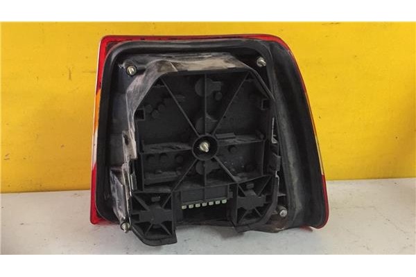 Recambio de piloto trasero izquierdo para saab 9000 cd 2.0 cd turbo 16 referencia OEM IAM   